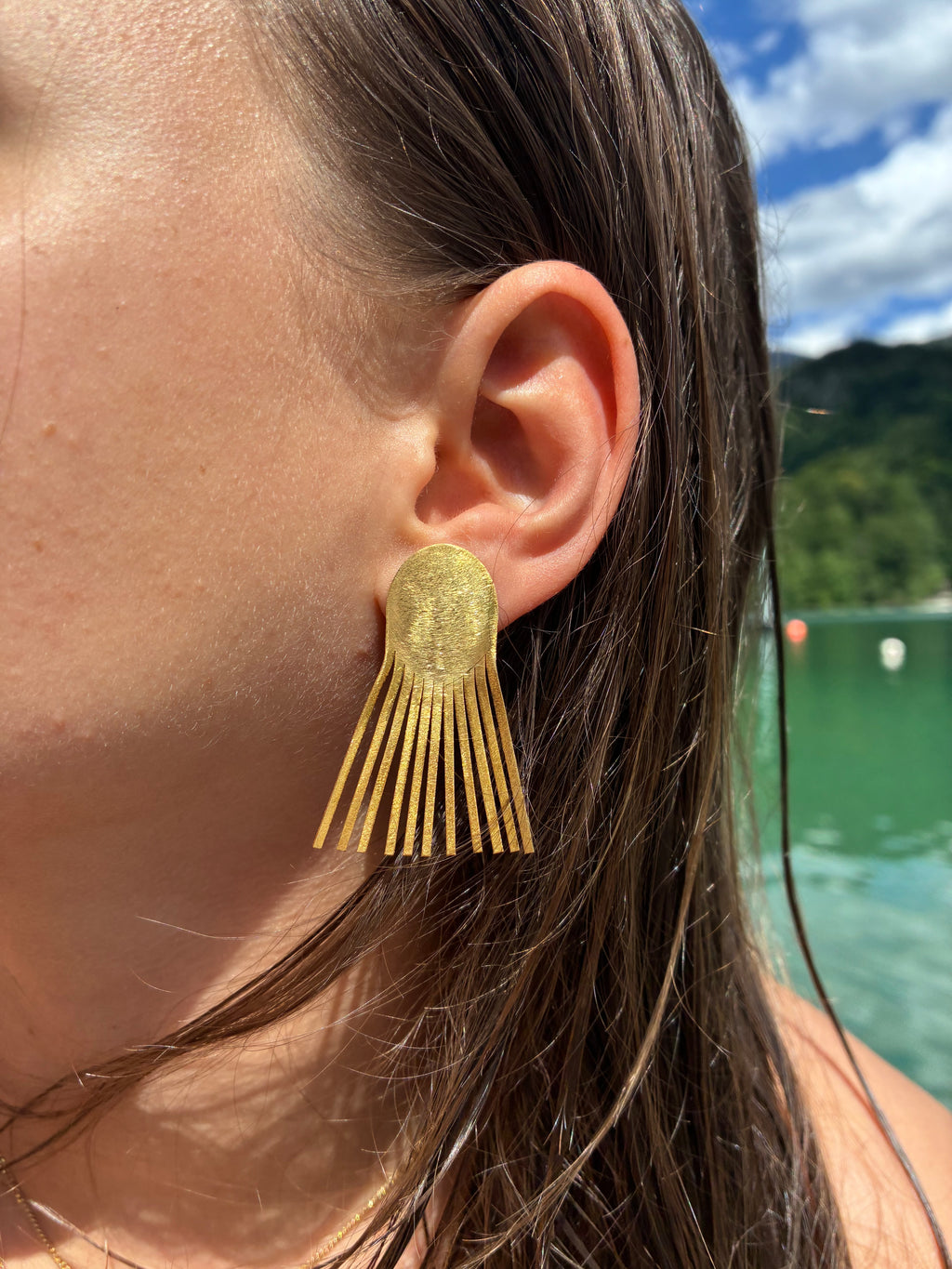 sunbeams earring gold