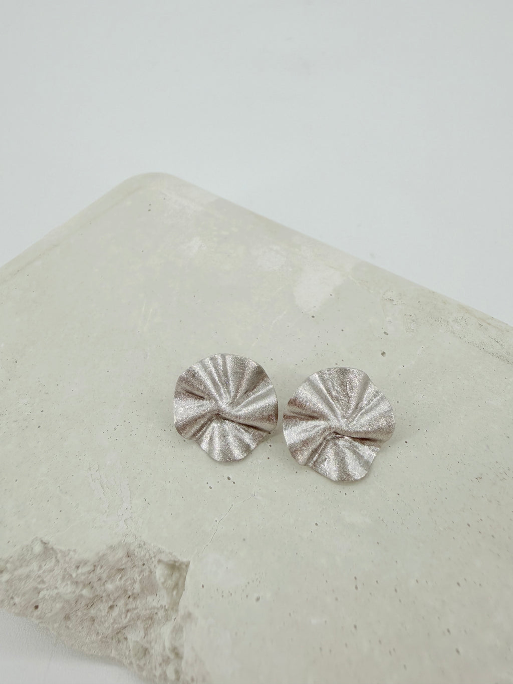 golden soul earrings silver