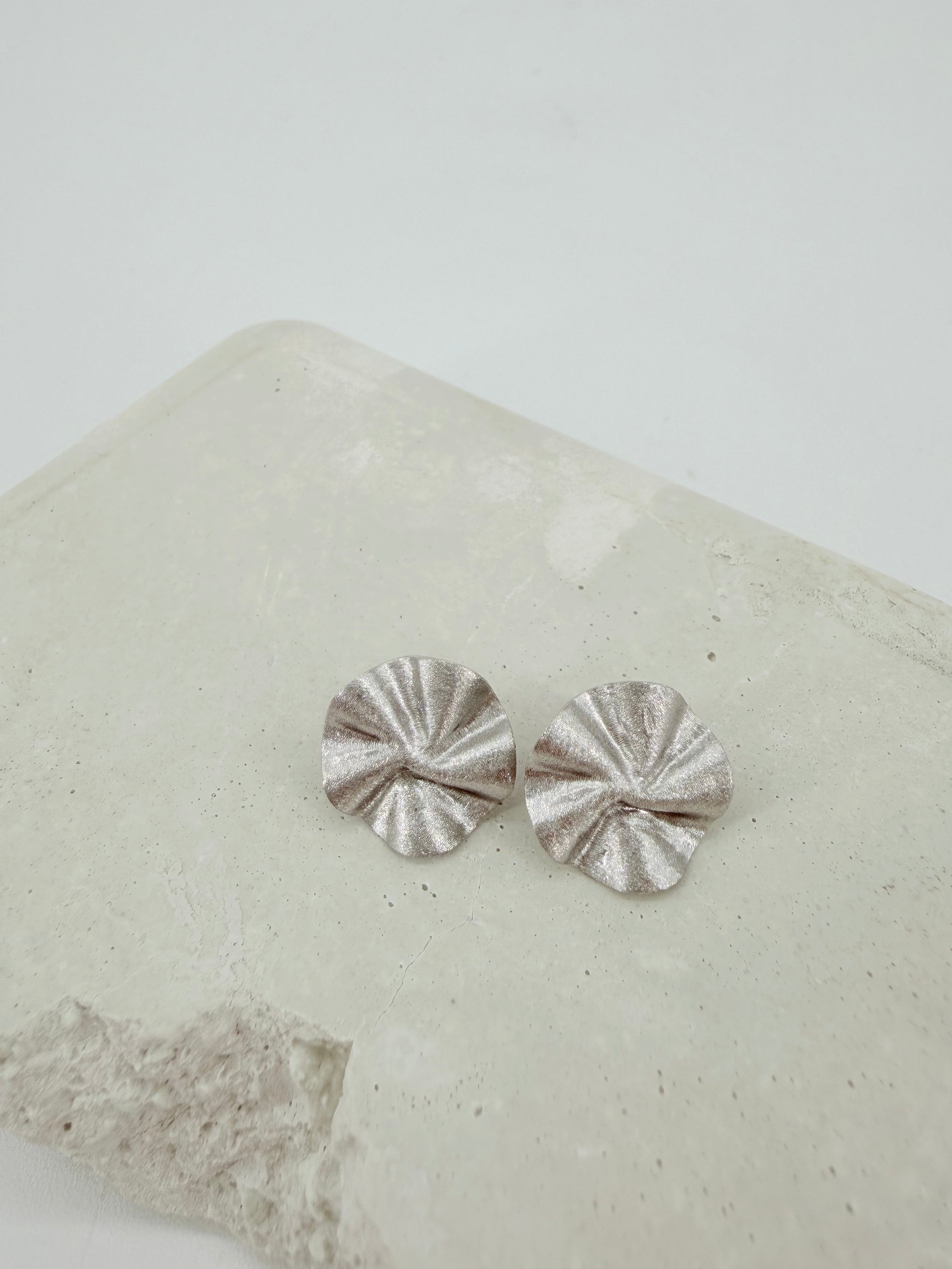 golden soul earrings silver