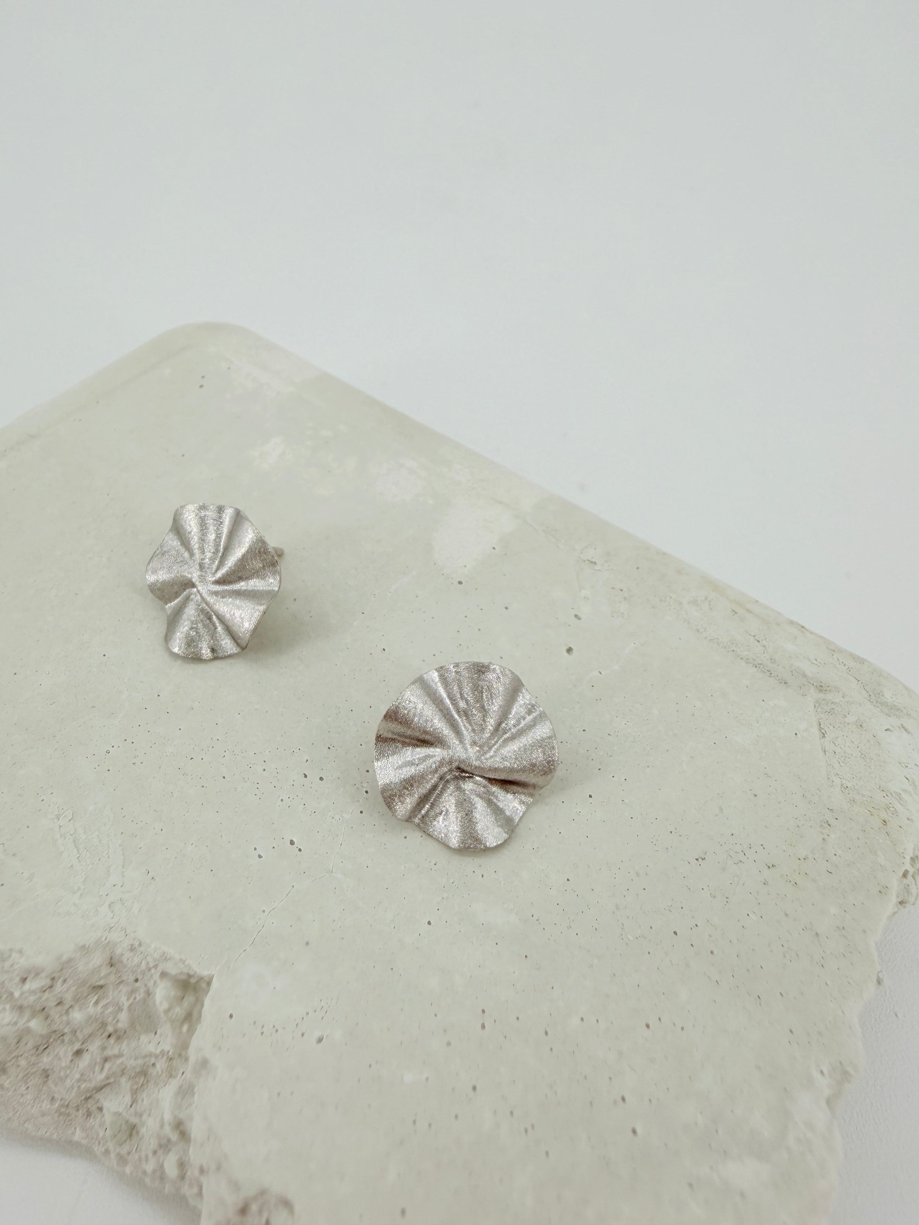 golden soul earrings silver