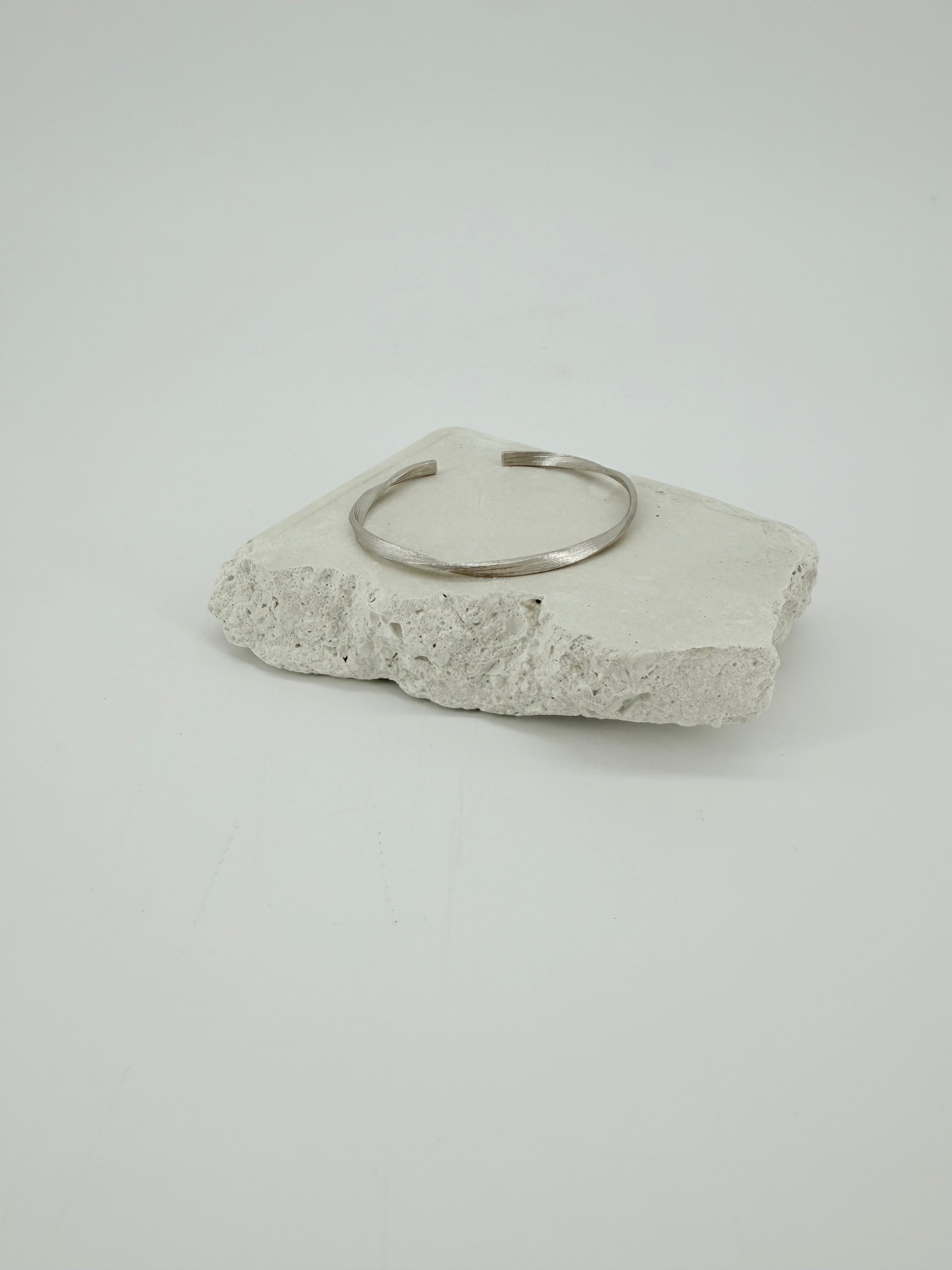 guide bracelet silver